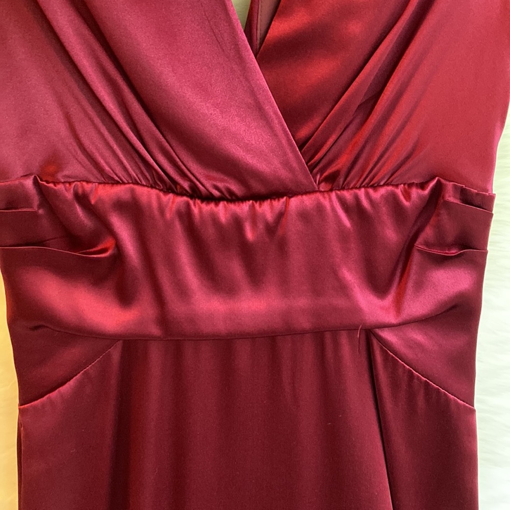 Nicole Miller Collection Silk Sheath Cocktail Dress, Burgundy, size 6 - Picture 10 of 12